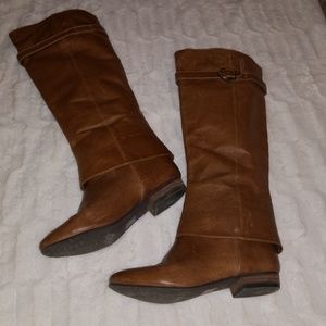 Brown boots